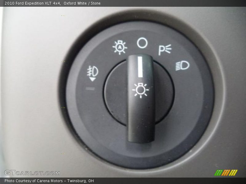Oxford White / Stone 2010 Ford Expedition XLT 4x4