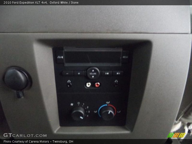 Oxford White / Stone 2010 Ford Expedition XLT 4x4