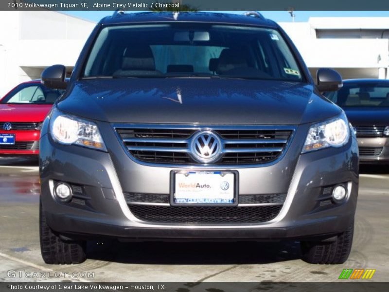 Alpine Grey Metallic / Charcoal 2010 Volkswagen Tiguan SE