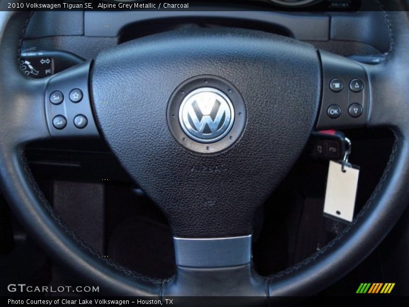 Alpine Grey Metallic / Charcoal 2010 Volkswagen Tiguan SE