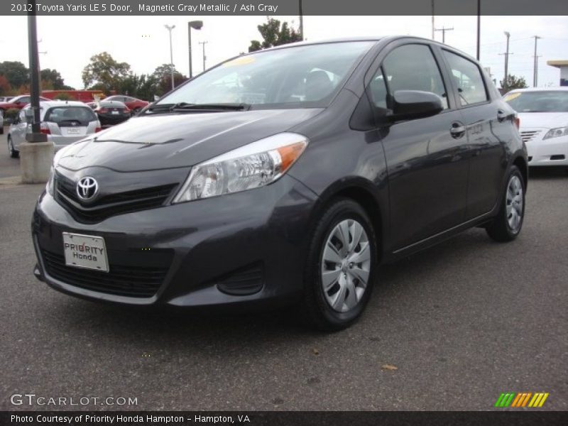 Magnetic Gray Metallic / Ash Gray 2012 Toyota Yaris LE 5 Door