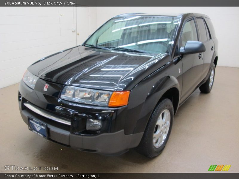 Black Onyx / Gray 2004 Saturn VUE V6