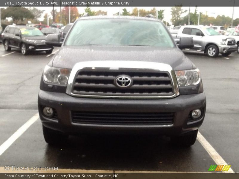 Magnetic Gray Metallic / Graphite Gray 2011 Toyota Sequoia SR5 4WD