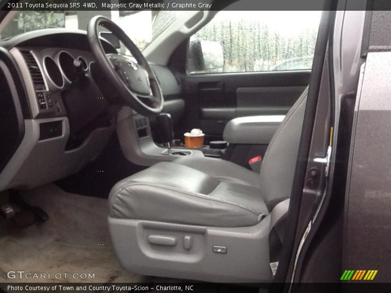 Magnetic Gray Metallic / Graphite Gray 2011 Toyota Sequoia SR5 4WD