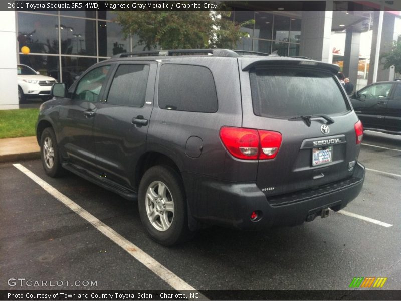 Magnetic Gray Metallic / Graphite Gray 2011 Toyota Sequoia SR5 4WD