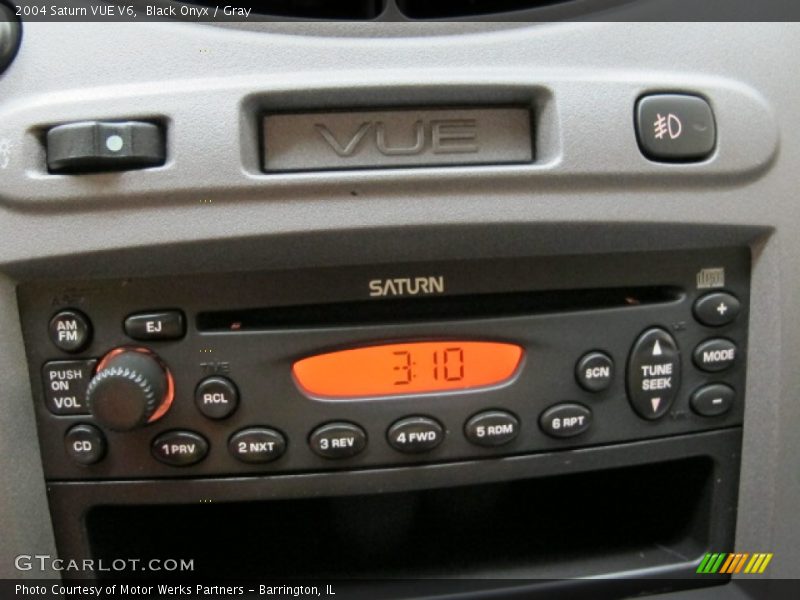 Black Onyx / Gray 2004 Saturn VUE V6