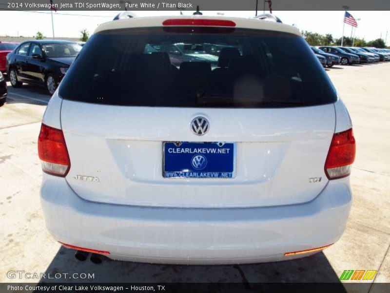 Pure White / Titan Black 2014 Volkswagen Jetta TDI SportWagen