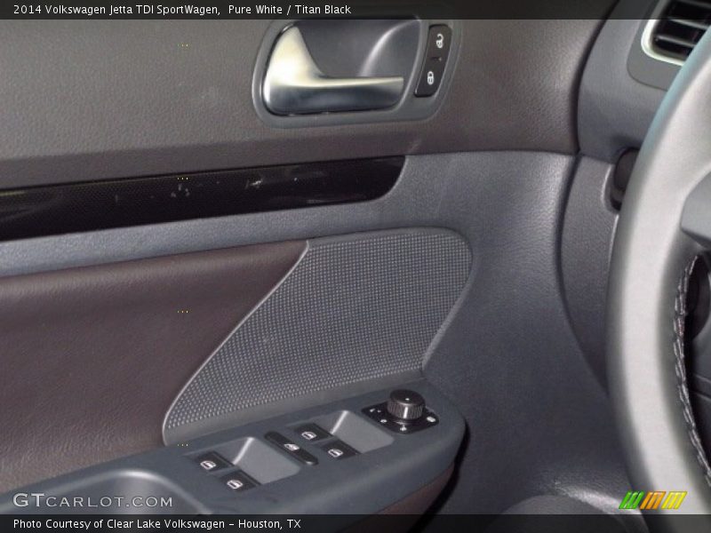 Pure White / Titan Black 2014 Volkswagen Jetta TDI SportWagen