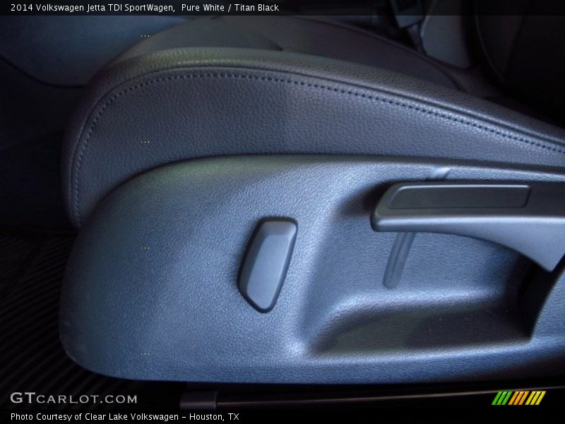 Pure White / Titan Black 2014 Volkswagen Jetta TDI SportWagen