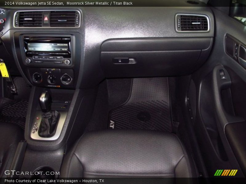 Moonrock Silver Metallic / Titan Black 2014 Volkswagen Jetta SE Sedan