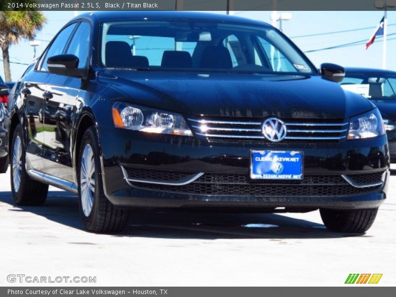 Black / Titan Black 2014 Volkswagen Passat 2.5L S