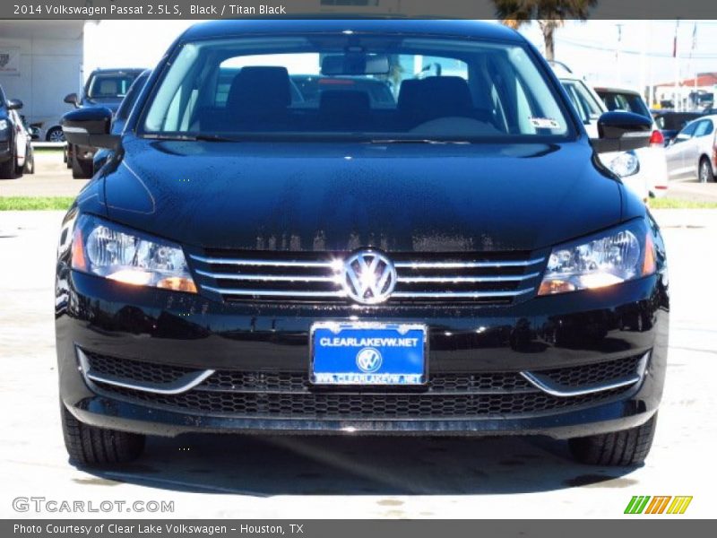 Black / Titan Black 2014 Volkswagen Passat 2.5L S