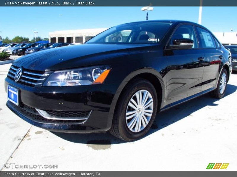Black / Titan Black 2014 Volkswagen Passat 2.5L S