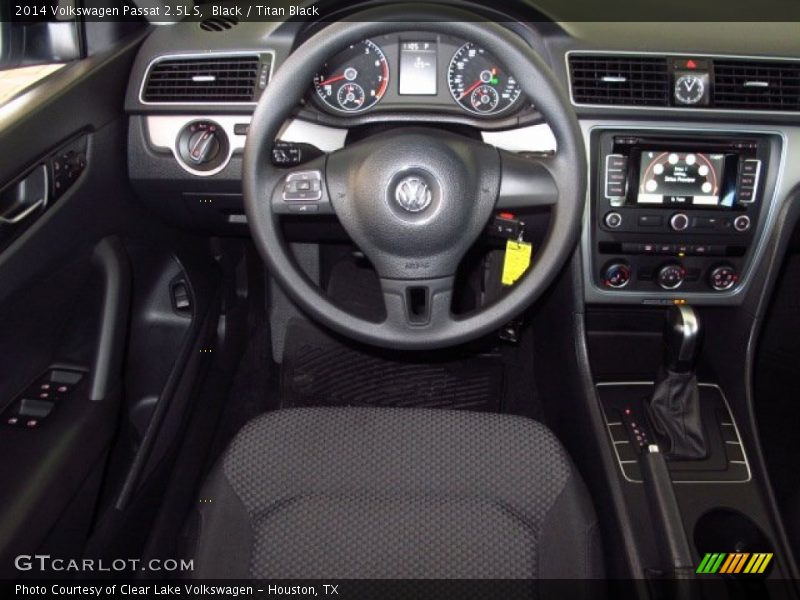 Black / Titan Black 2014 Volkswagen Passat 2.5L S