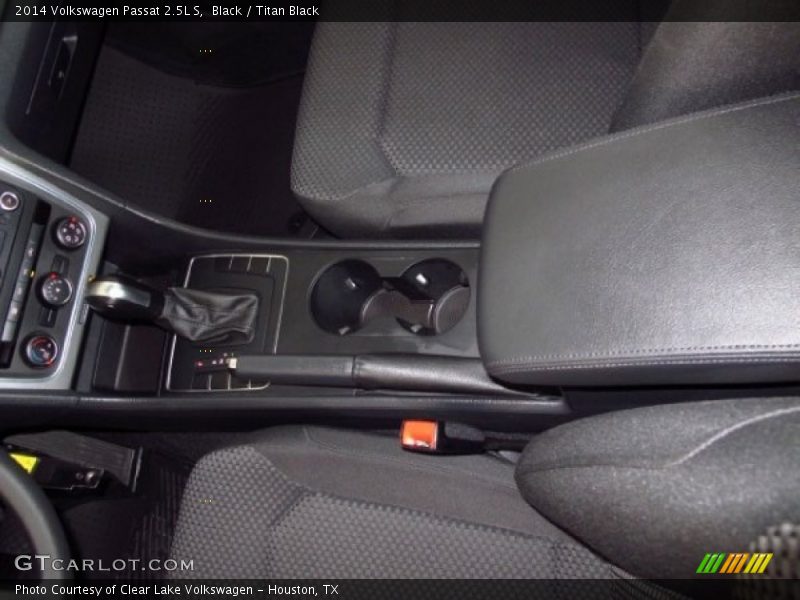 Black / Titan Black 2014 Volkswagen Passat 2.5L S