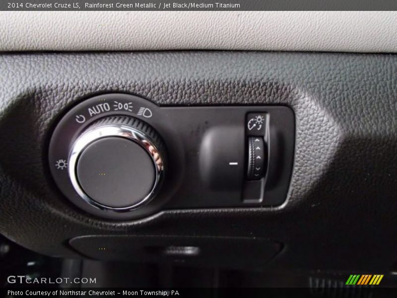 Rainforest Green Metallic / Jet Black/Medium Titanium 2014 Chevrolet Cruze LS