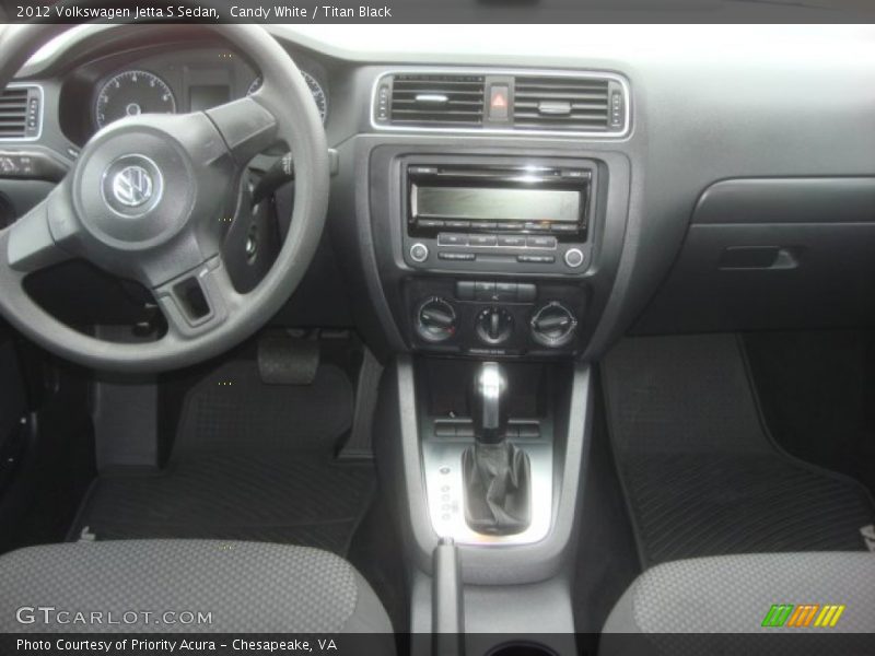 Candy White / Titan Black 2012 Volkswagen Jetta S Sedan