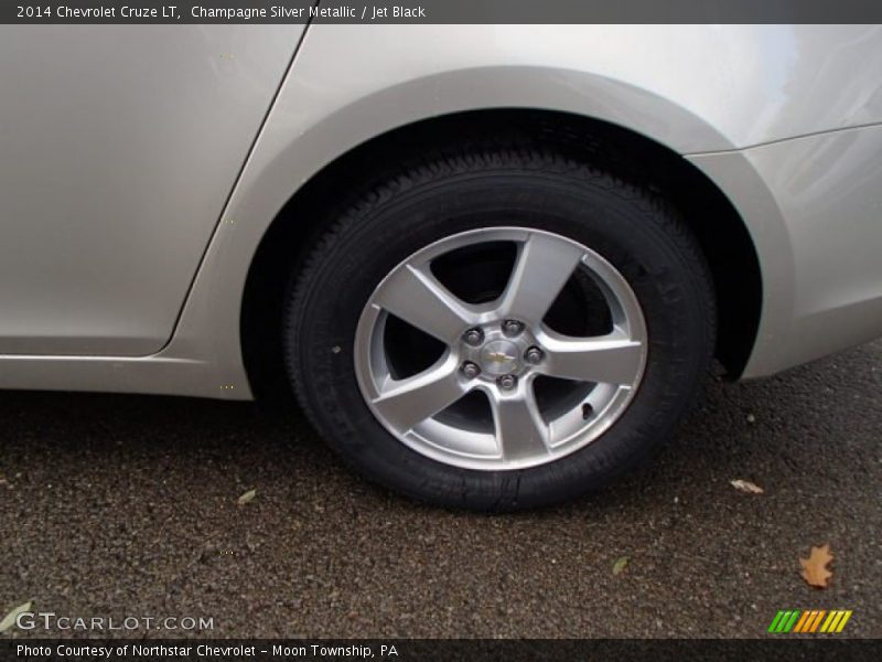 Champagne Silver Metallic / Jet Black 2014 Chevrolet Cruze LT