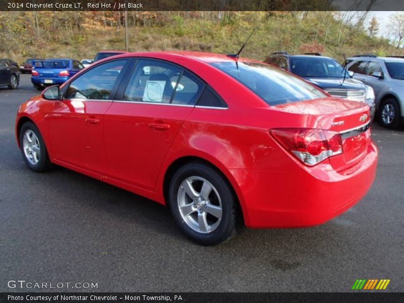 Red Hot / Jet Black 2014 Chevrolet Cruze LT