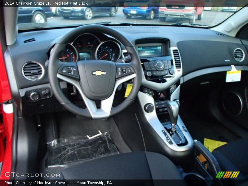 Red Hot / Jet Black 2014 Chevrolet Cruze LT