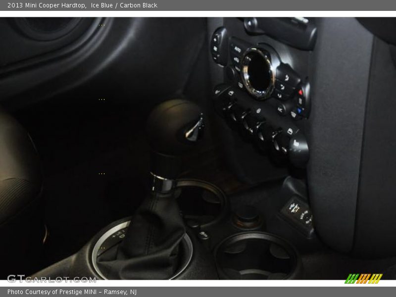 Ice Blue / Carbon Black 2013 Mini Cooper Hardtop