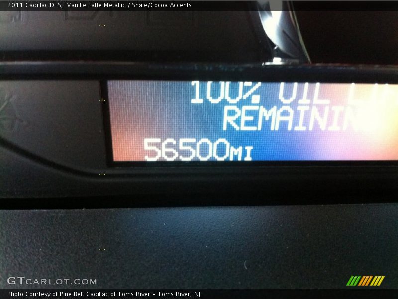 Vanille Latte Metallic / Shale/Cocoa Accents 2011 Cadillac DTS