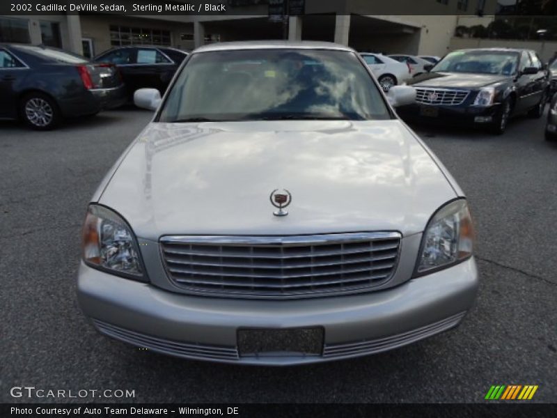 Sterling Metallic / Black 2002 Cadillac DeVille Sedan