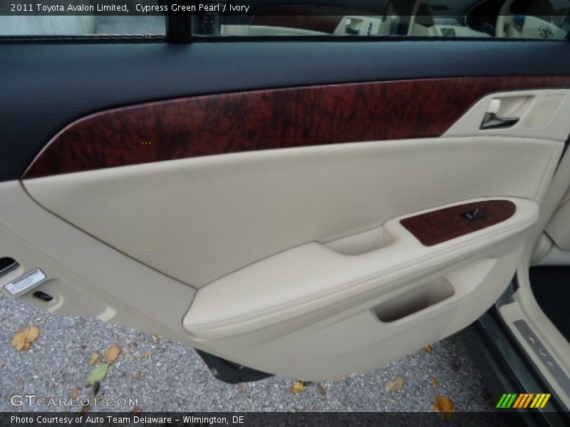 Cypress Green Pearl / Ivory 2011 Toyota Avalon Limited