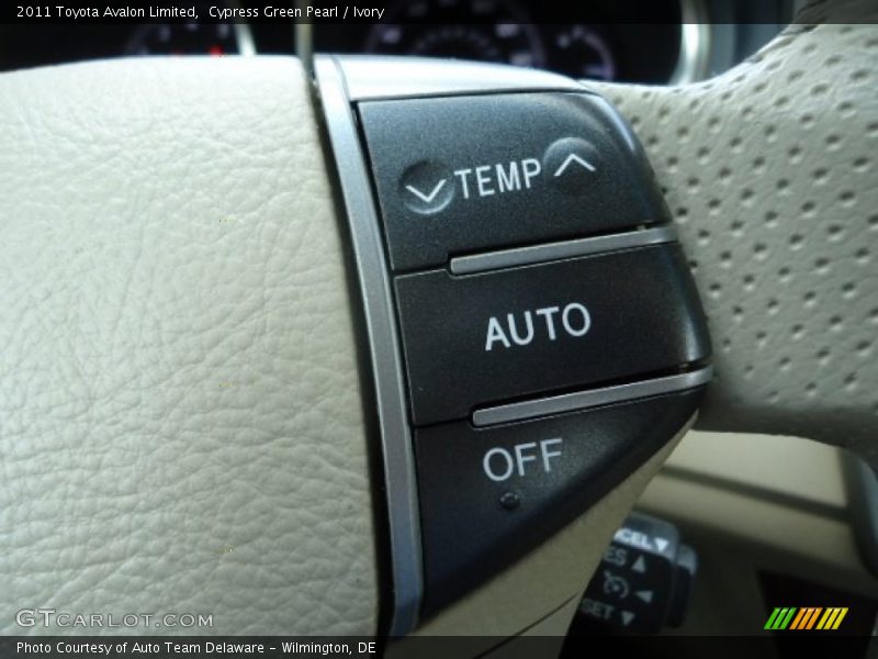 Cypress Green Pearl / Ivory 2011 Toyota Avalon Limited