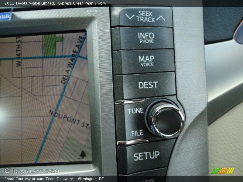 Cypress Green Pearl / Ivory 2011 Toyota Avalon Limited