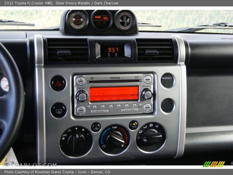 Silver Fresco Metallic / Dark Charcoal 2012 Toyota FJ Cruiser 4WD
