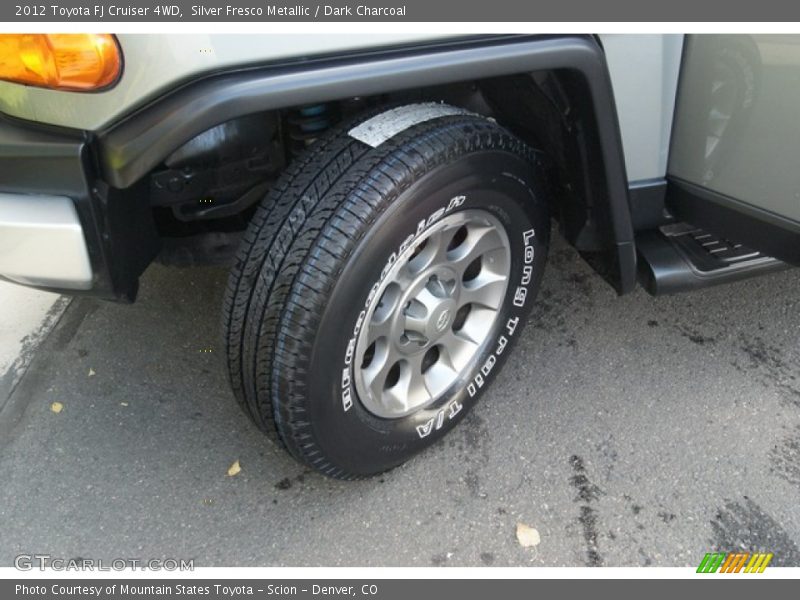 Silver Fresco Metallic / Dark Charcoal 2012 Toyota FJ Cruiser 4WD