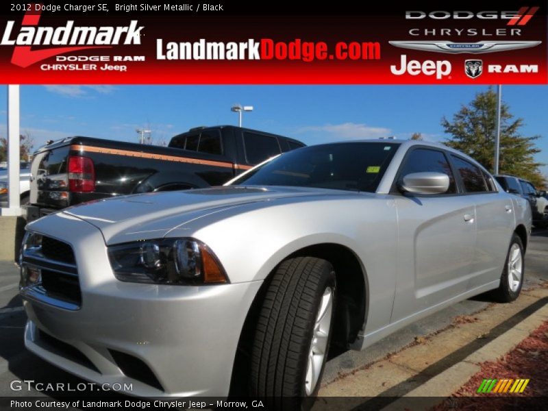 Bright Silver Metallic / Black 2012 Dodge Charger SE