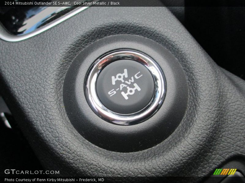 Controls of 2014 Outlander SE S-AWC