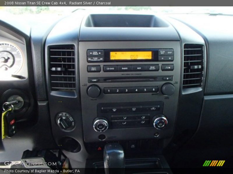 Radiant Silver / Charcoal 2008 Nissan Titan SE Crew Cab 4x4