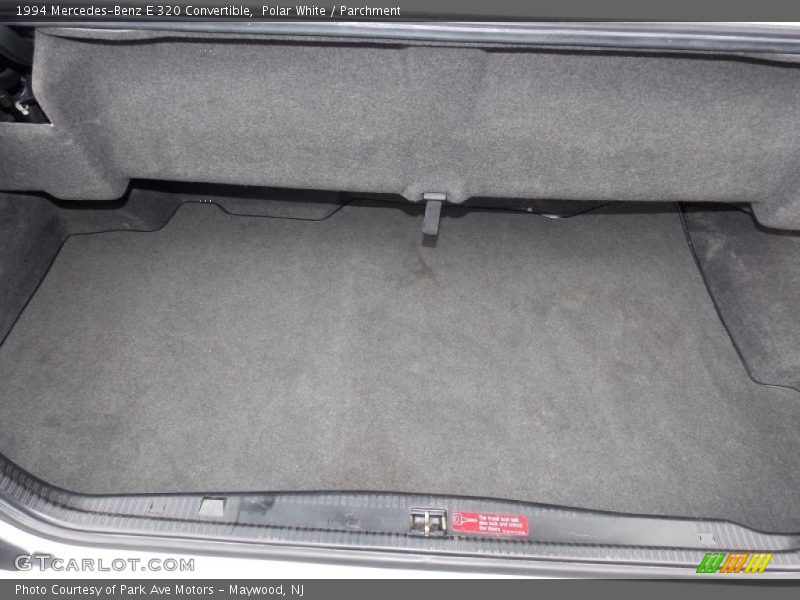  1994 E 320 Convertible Trunk