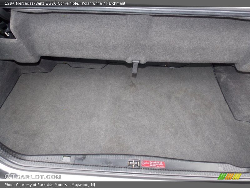  1994 E 320 Convertible Trunk