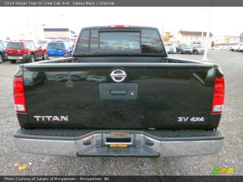 Galaxy Black / Charcoal 2014 Nissan Titan SV Crew Cab 4x4