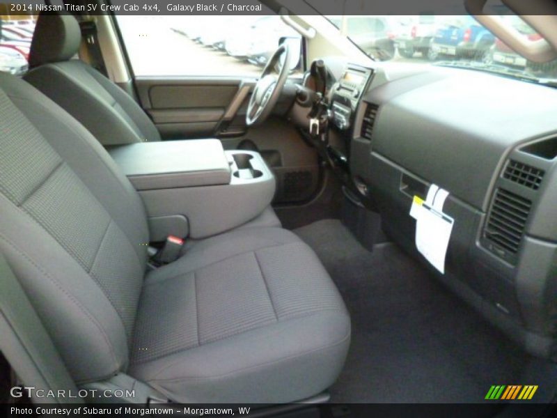 Galaxy Black / Charcoal 2014 Nissan Titan SV Crew Cab 4x4