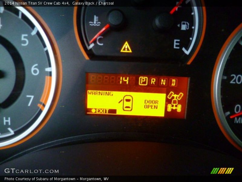 Galaxy Black / Charcoal 2014 Nissan Titan SV Crew Cab 4x4