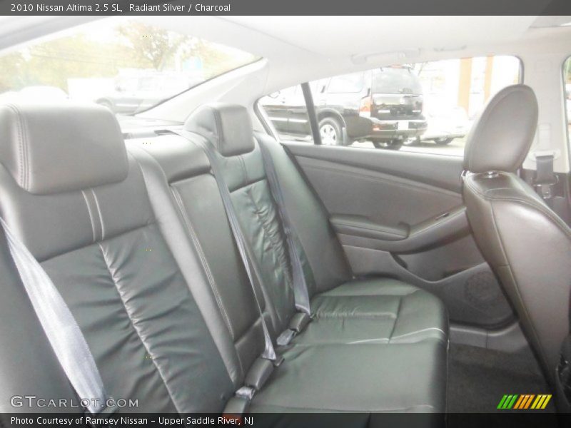 Radiant Silver / Charcoal 2010 Nissan Altima 2.5 SL