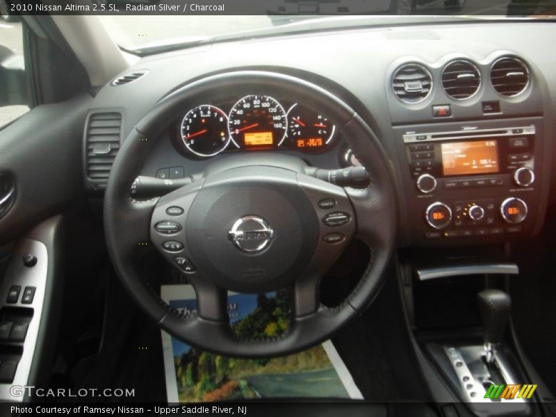 Radiant Silver / Charcoal 2010 Nissan Altima 2.5 SL