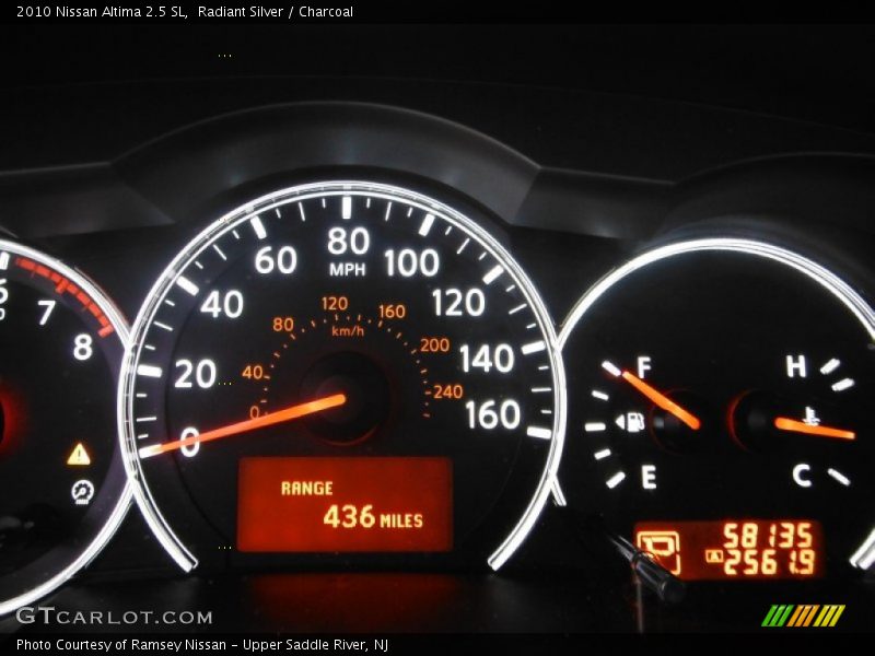 Radiant Silver / Charcoal 2010 Nissan Altima 2.5 SL