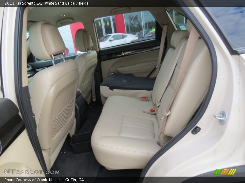 White Sand Beige / Beige 2011 Kia Sorento LX