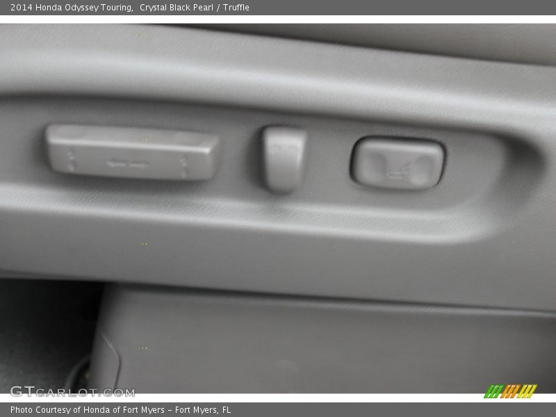 Crystal Black Pearl / Truffle 2014 Honda Odyssey Touring