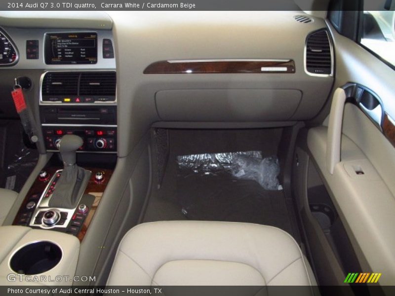 Carrara White / Cardamom Beige 2014 Audi Q7 3.0 TDI quattro
