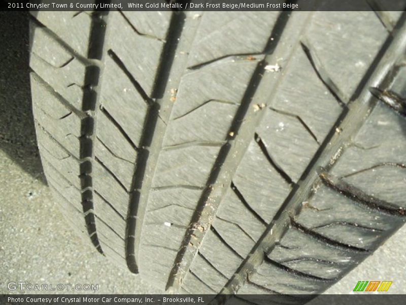 White Gold Metallic / Dark Frost Beige/Medium Frost Beige 2011 Chrysler Town & Country Limited