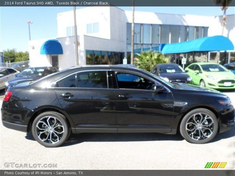 Tuxedo Black / Charcoal Black 2014 Ford Taurus SHO AWD