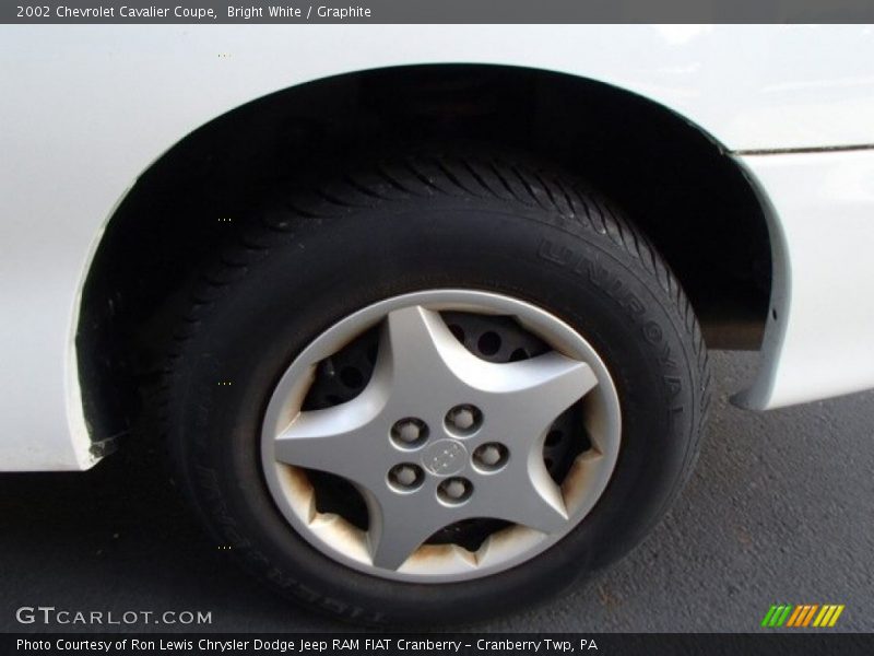Bright White / Graphite 2002 Chevrolet Cavalier Coupe