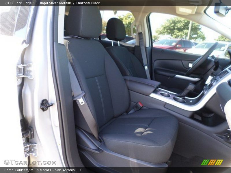Ingot Silver Metallic / Charcoal Black 2013 Ford Edge SE